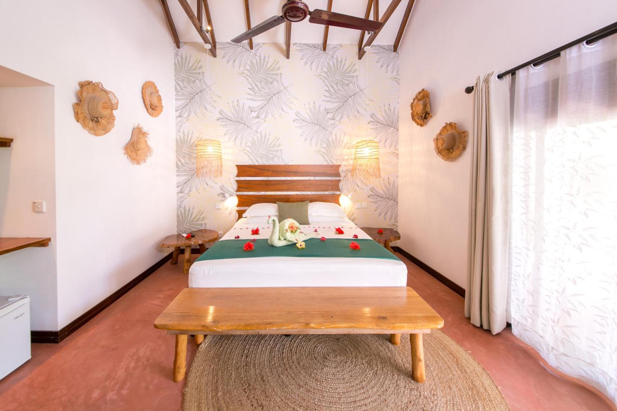 Les Lauriers Eco Hotel Anse Volbert Village Exterior foto